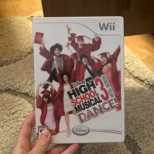 Nintendo Wii Disney High School Musical 3 Senior Year Dance Party